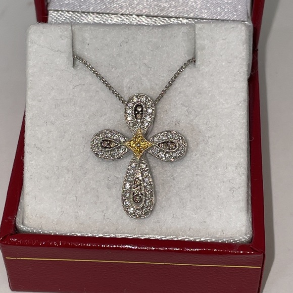Solid 14K White Gold Natural Diamond Colors Religious Cross Pendant Necklace - Picture 15 of 17